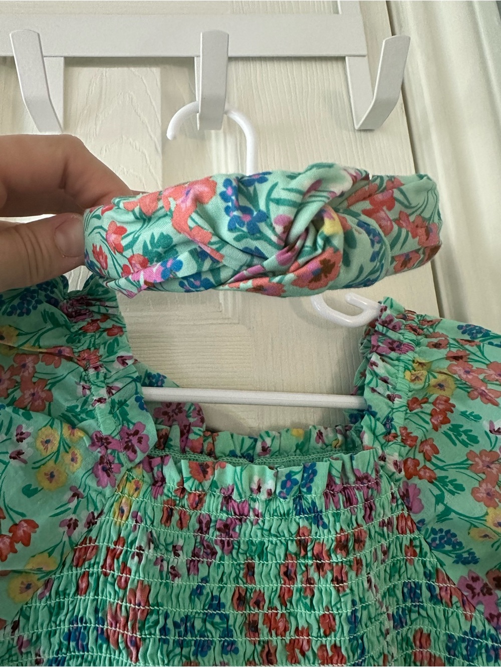 Matching Mint Green Floral Mother-Daughter Dresses - Picture 5 of 7